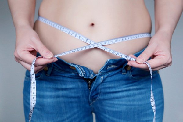 How to Get Over a Weight Loss Plateau: 9 Effective Tips For Women