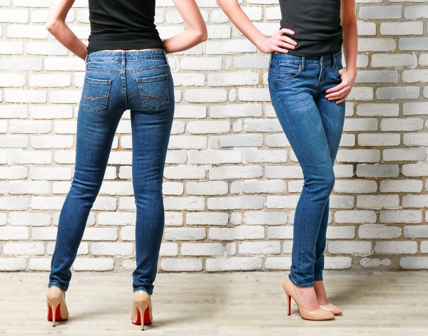 Whether you're new to skinnies, or just need to freshen up your wardrobe, these tips will not only teach you how to buy the perfect pair of skinny jeans, but they will also introduce you to the ONE pair of skinnies that are perfect for just about every body type. They're stylish, comfortable, can be dressed up or down for every occasion, and are a must-have this season!